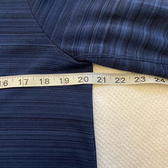 Lole pullover size Large - Picture 4 of 4